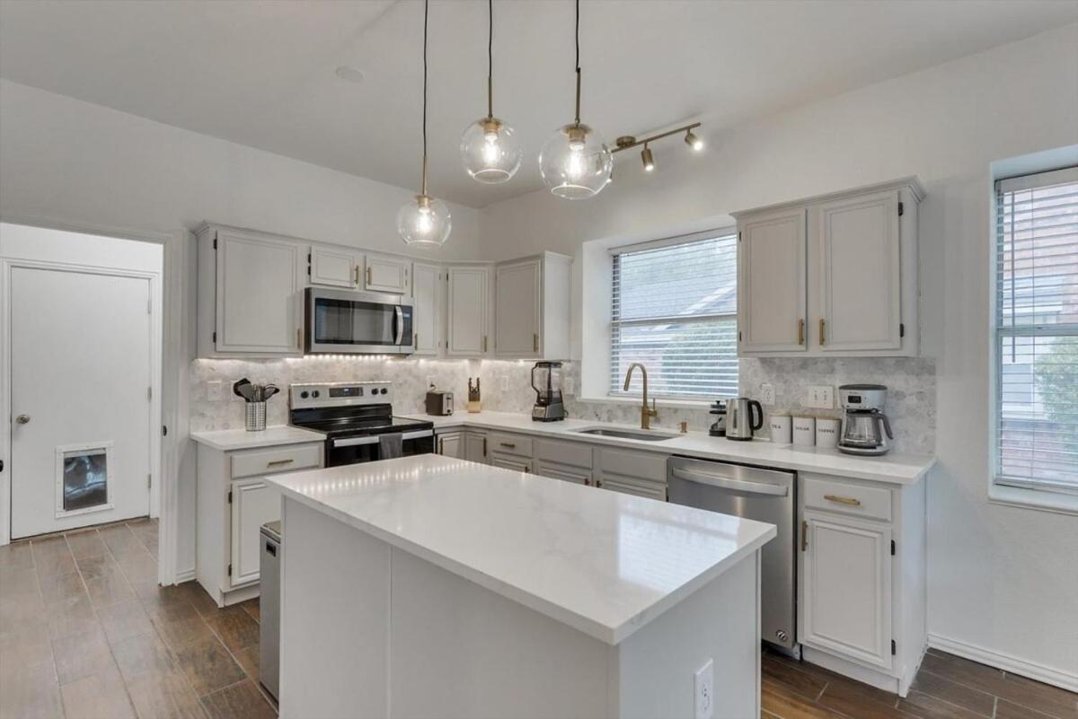 6Br 3,5Ba Home Pool, Hot Tub, Game Room -16 Guests Sachse Exterior photo
